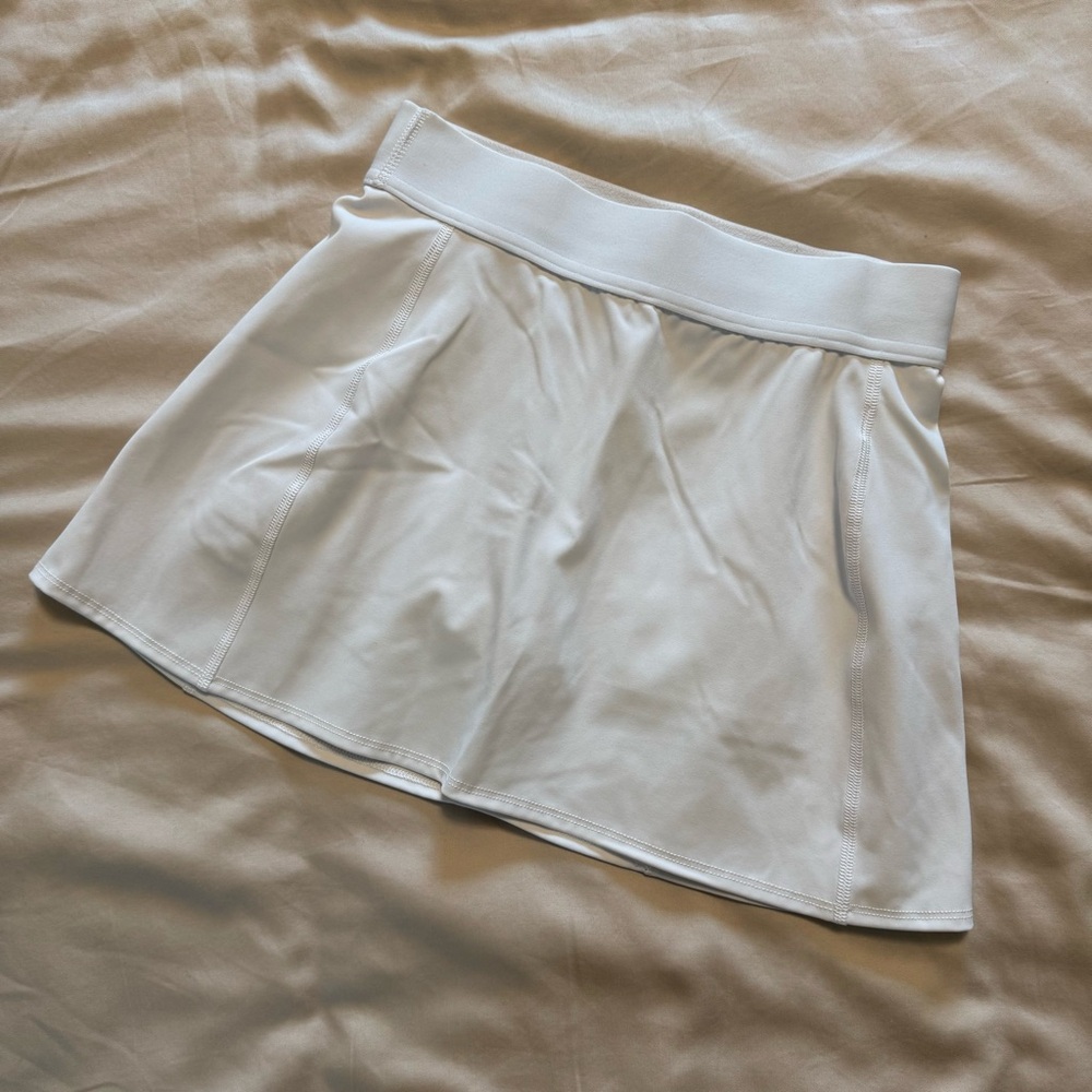 Aritzia Court Micro Skirt, XS